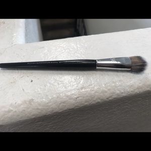 Sephora #56 Pro airbrush